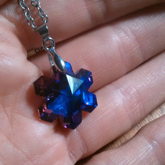 Magic Color Crystal Snowflake Brass Pendant Stainless Steel Necklace - Picture 15 of 16